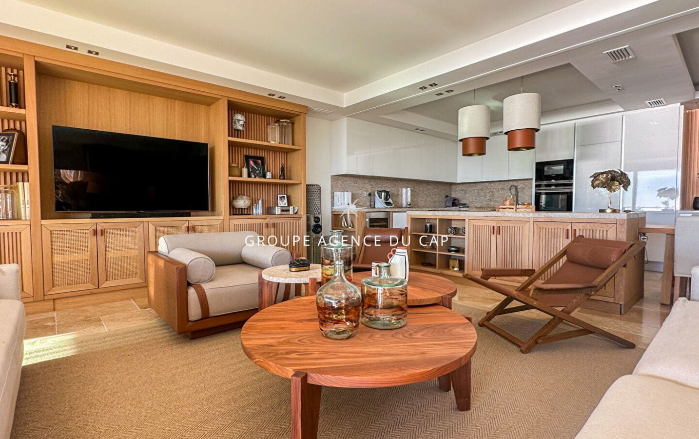 ROOF TOP APARTMENT 180M2 4 ROOMS 177M2 SEA VIEW, IN LES ISSAMBRES Image 3