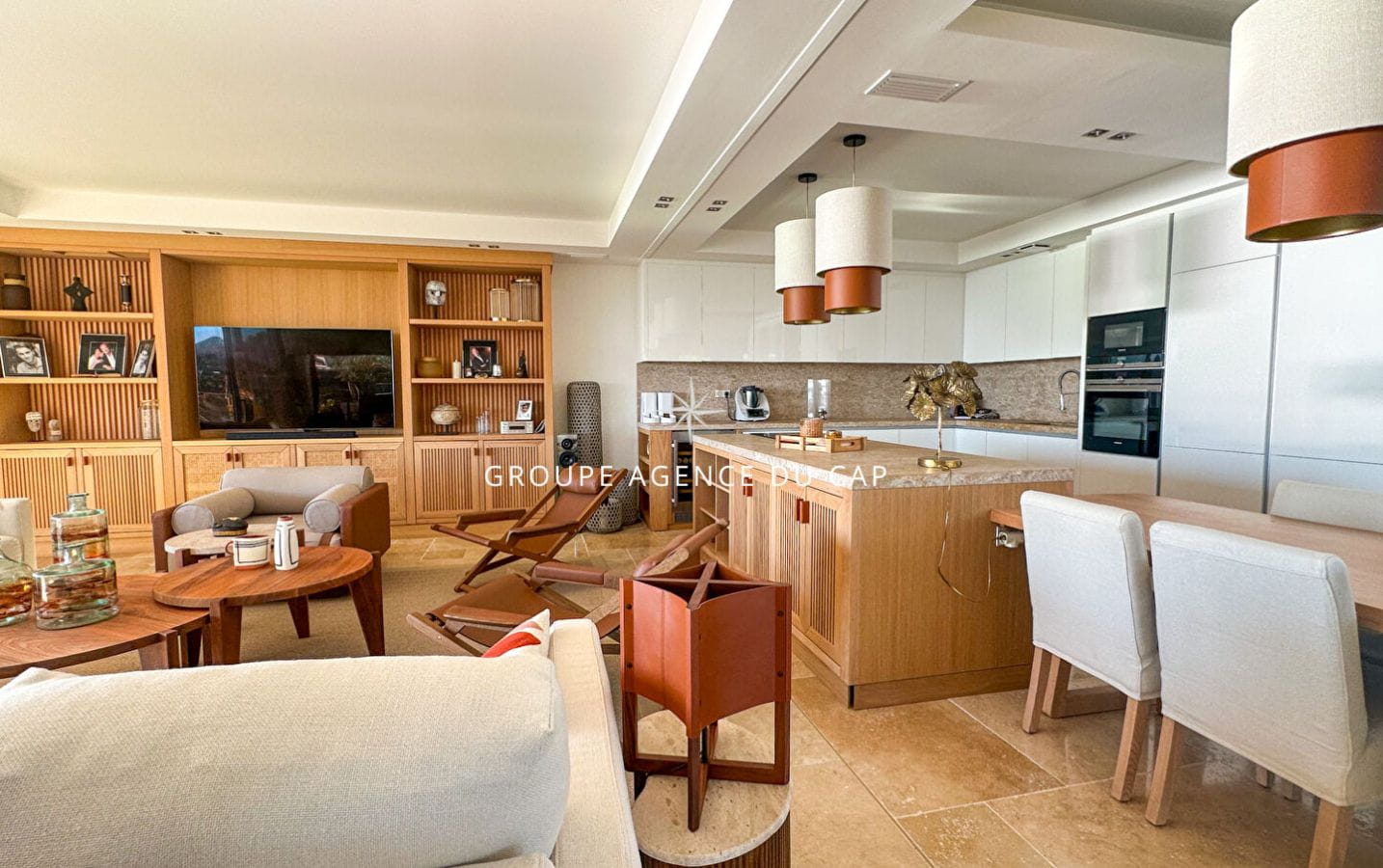 ROOF TOP APARTMENT 180M2 4 ROOMS 177M2 SEA VIEW, IN LES ISSAMBRES Image 4