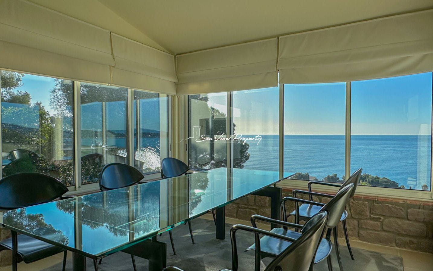 VILLA 5 PIECES 150M² 3 CHAMBRES PISCINE 2 GARAGES BOULODROME AUX ISSAMBRES Image 5