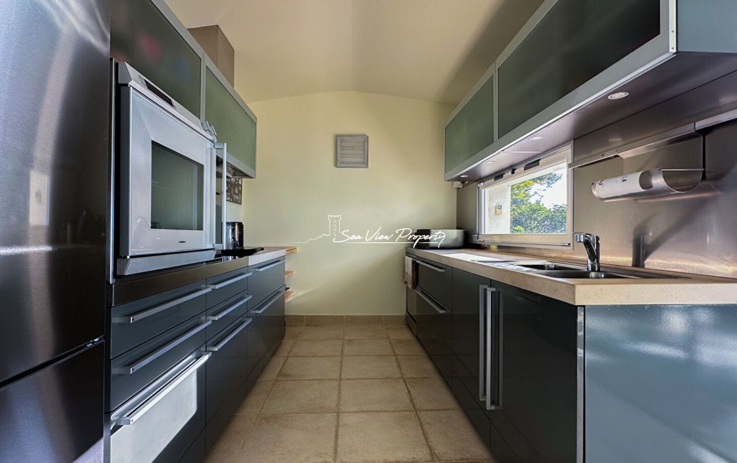 VILLA 5 PIECES 150M² 3 CHAMBRES PISCINE 2 GARAGES BOULODROME AUX ISSAMBRES Image 7