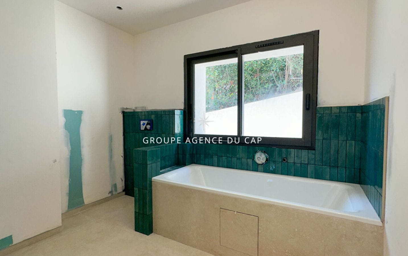 A VENDRE VILLA NEUVE 4 CHAMBRES PISCINE PARKINGS VUE MER PANORAMIQUE  PLAGES A PIED Image 13