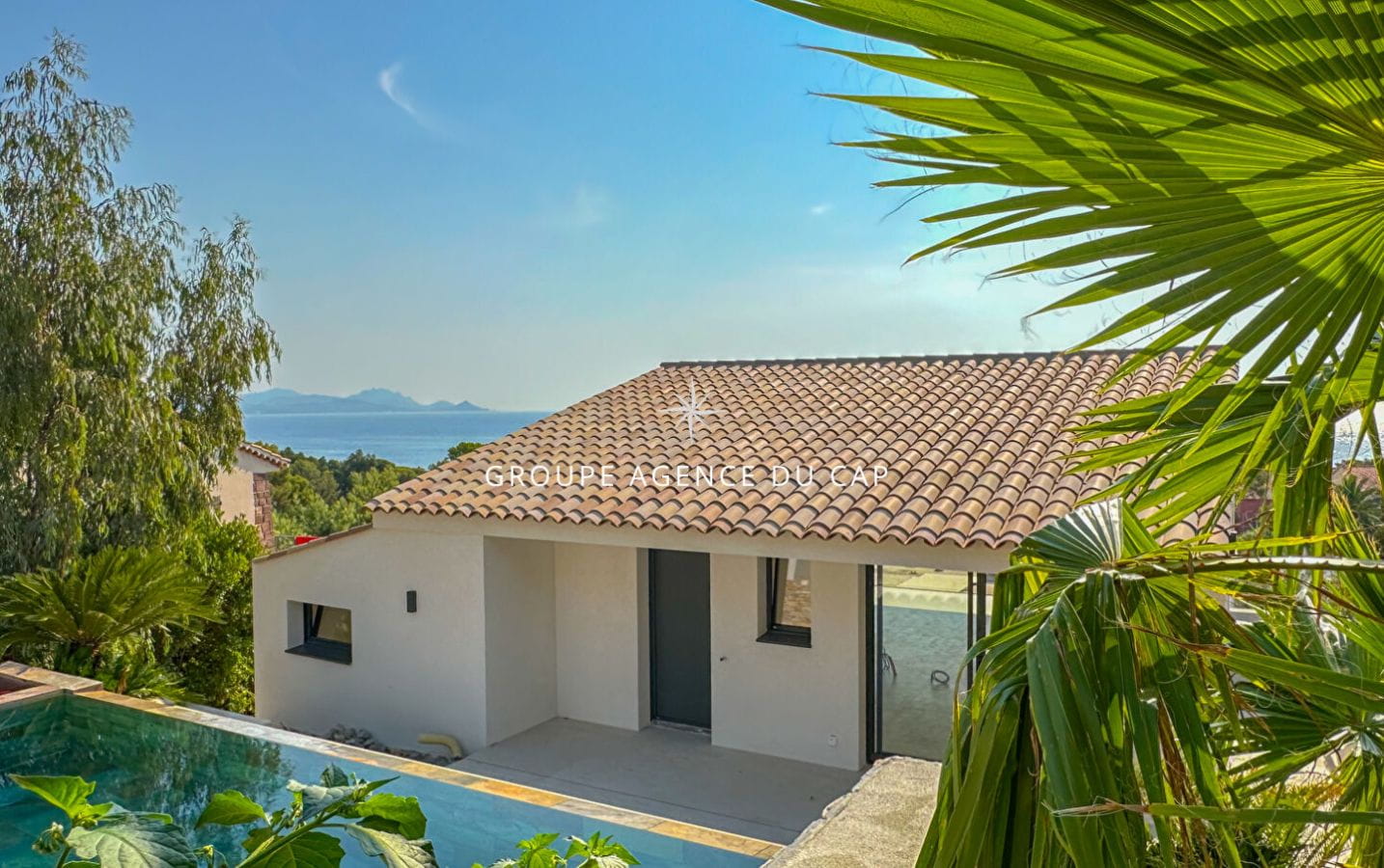 A VENDRE VILLA NEUVE 4 CHAMBRES PISCINE PARKINGS VUE MER PANORAMIQUE  PLAGES A PIED Image 0