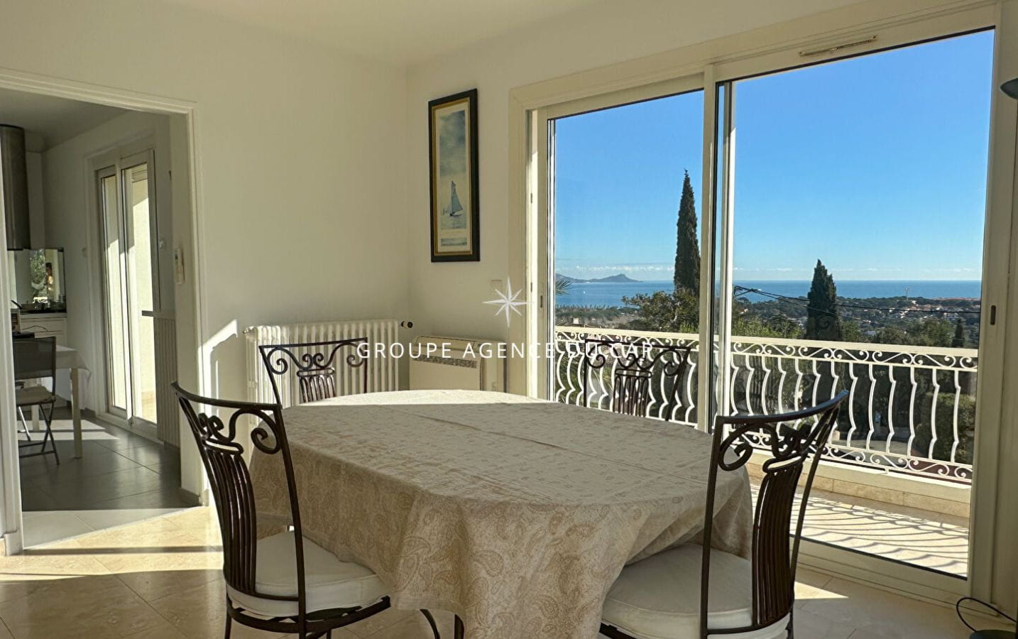 FOR SALE RENOVATED 7 ROOM VILLA SEA VIEW FLAT LAND GARAGE SWIMMING POOL CLOSE TO SAINT-AYGULF CENTER Image 4