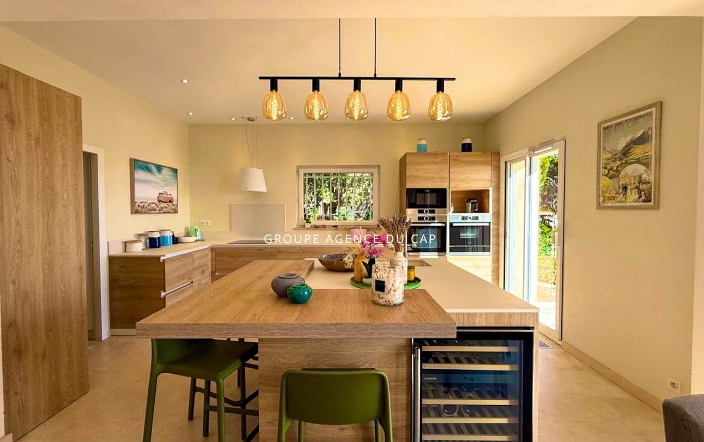 PROPERTY WITH PANORAMIC SEA VIEW, POOL AND GARAGE, IN LES ISSAMBRES Image 5