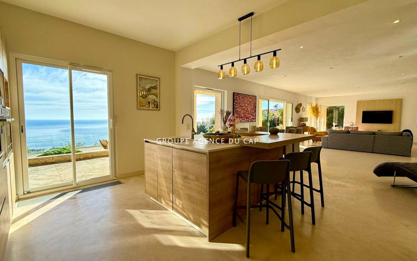 PROPERTY WITH PANORAMIC SEA VIEW, POOL AND GARAGE, IN LES ISSAMBRES Image 7