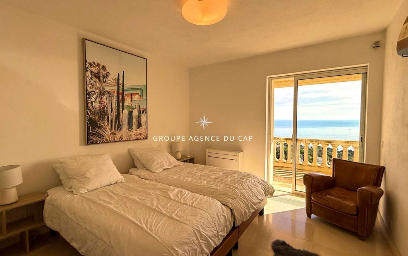 PROPERTY WITH PANORAMIC SEA VIEW, POOL AND GARAGE, IN LES ISSAMBRES Image 9