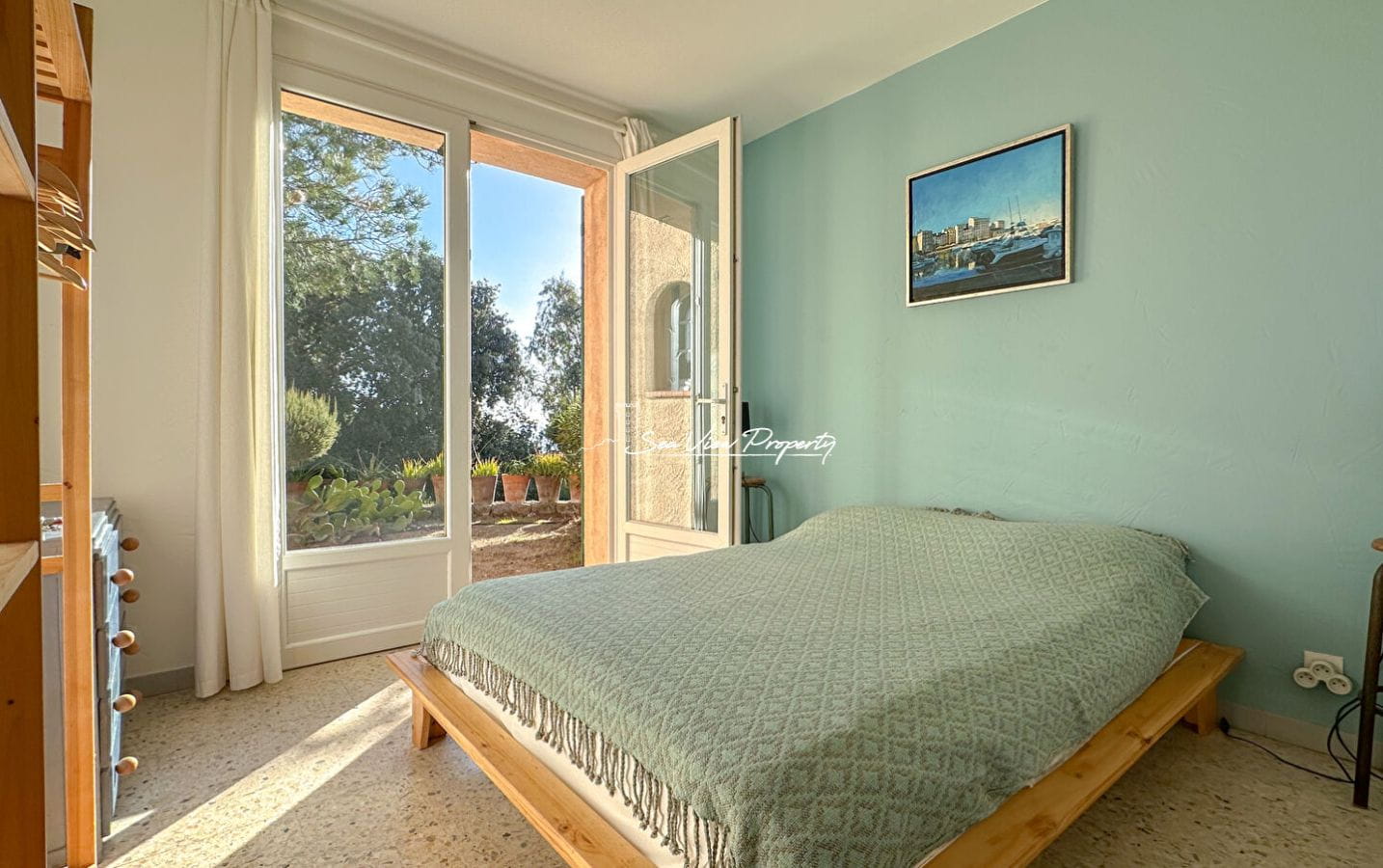 À vendre villa 6 pièces 140 m2 5 chambres piscine garage, a Saint-Aygulf Image 6