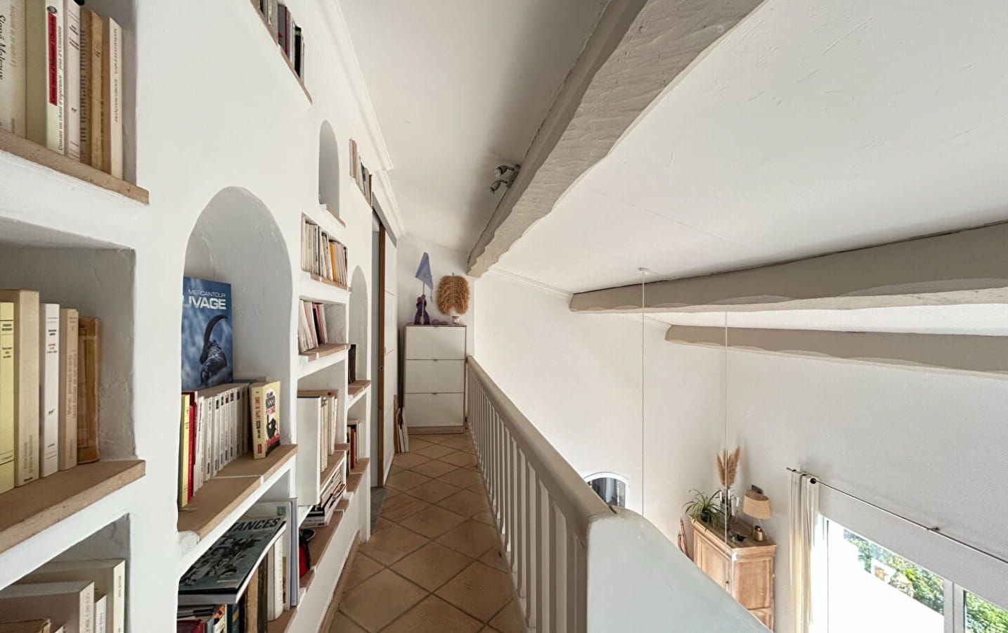 SOUS COMPROMIS – VILLA DE CHARME DE 160M² AVEC VUE MER 4 CHAMBRES AUX ISSAMBRES Image 8