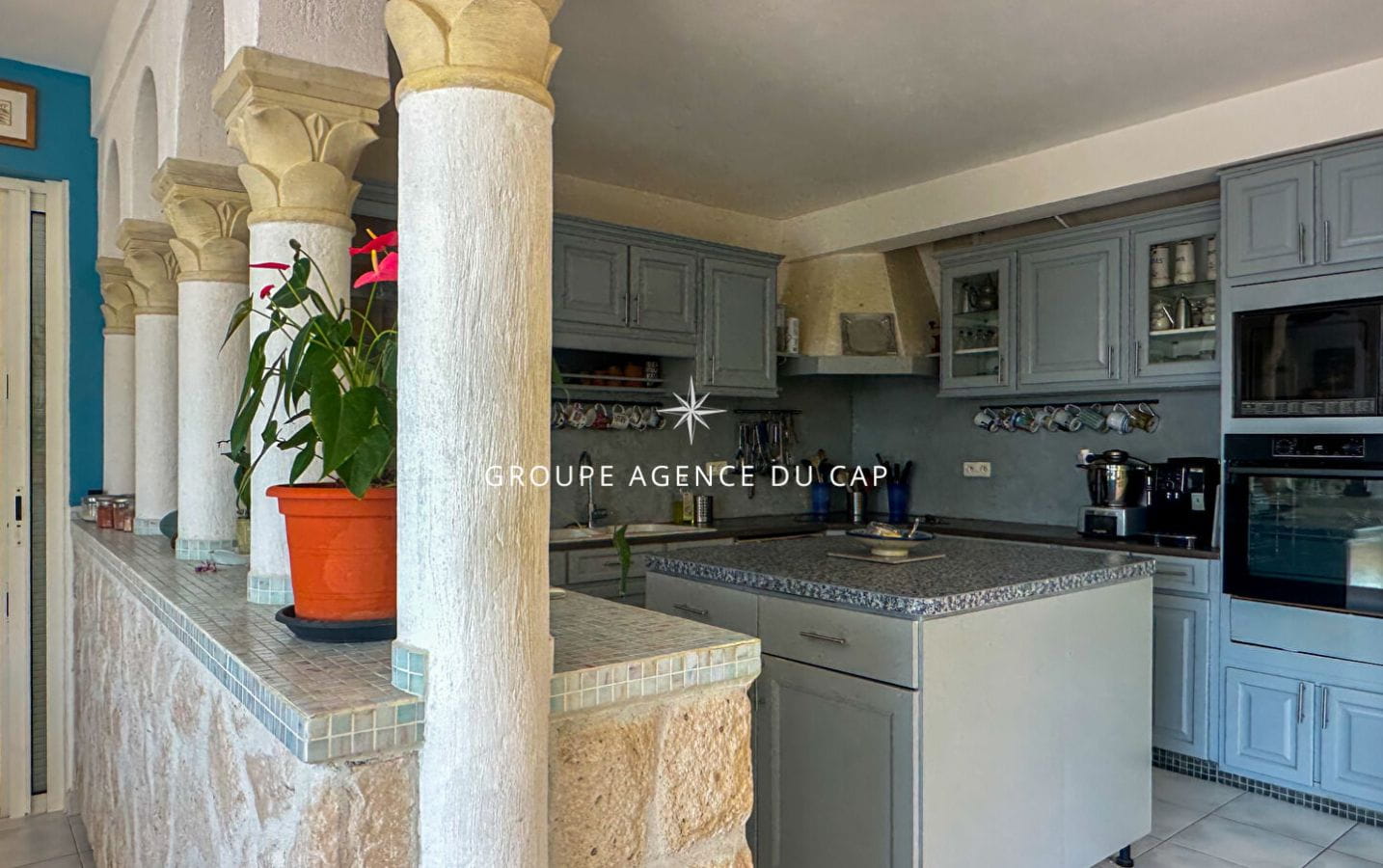 À VENDRE VILLA VUE MER 4 CHAMBRES 206M2 LES ISSAMBRES Image 13