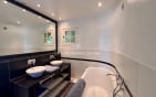 À VENDRE VILLA BEAUX VOLUMES 6 CHAMBRES VUE MER SUD-OUEST PARKINGS AUX ISSAMBRES Min 11