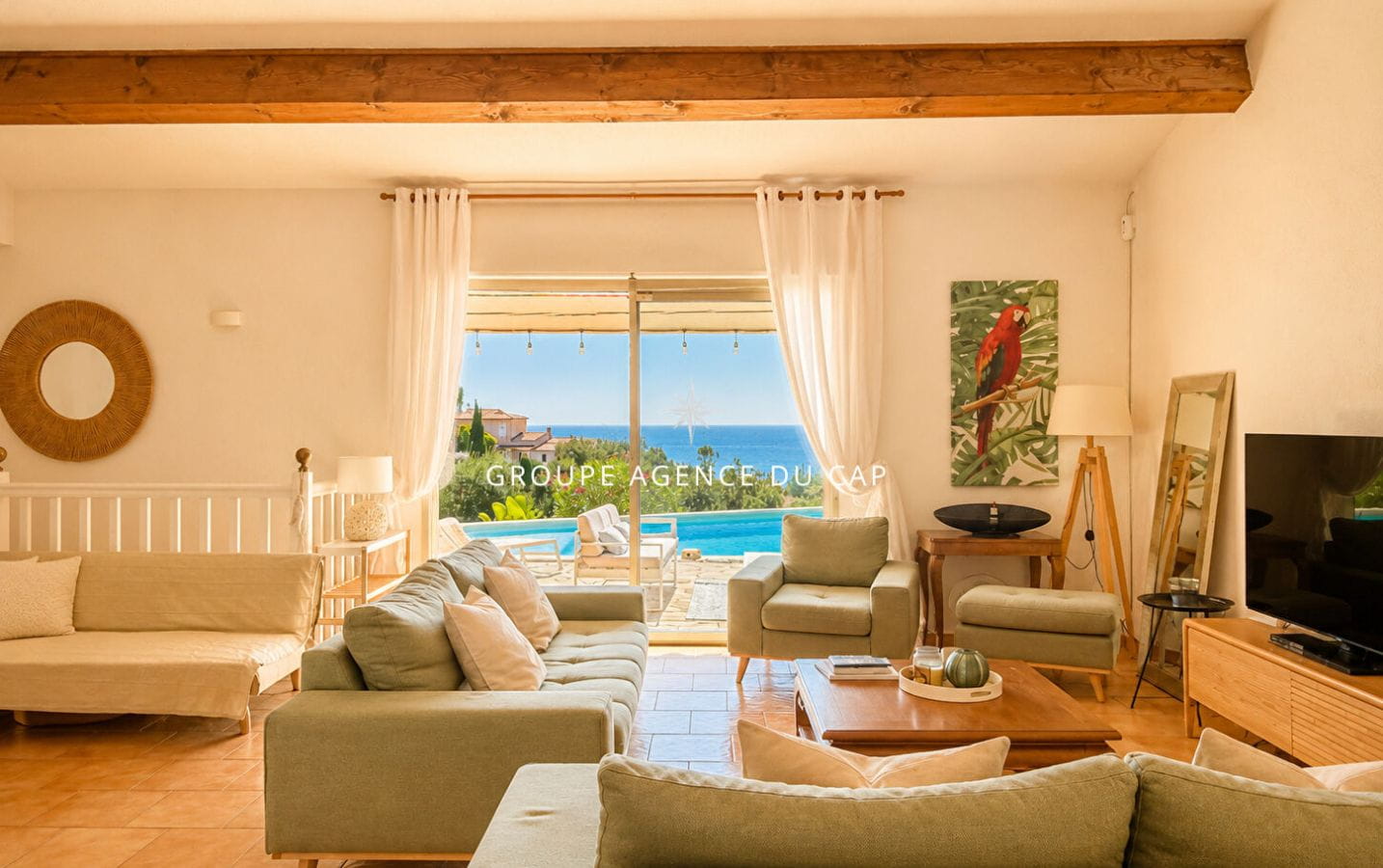 A VENDRE VILLA VUE MER DE PLAIN PIED AUX ISSAMBRES DE 111M² AVEC 3 CHAMBRES PISCINE ET GARAGE Image 1