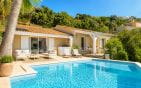 A VENDRE VILLA VUE MER DE PLAIN PIED AUX ISSAMBRES DE 111M² AVEC 3 CHAMBRES PISCINE ET GARAGE Min 0