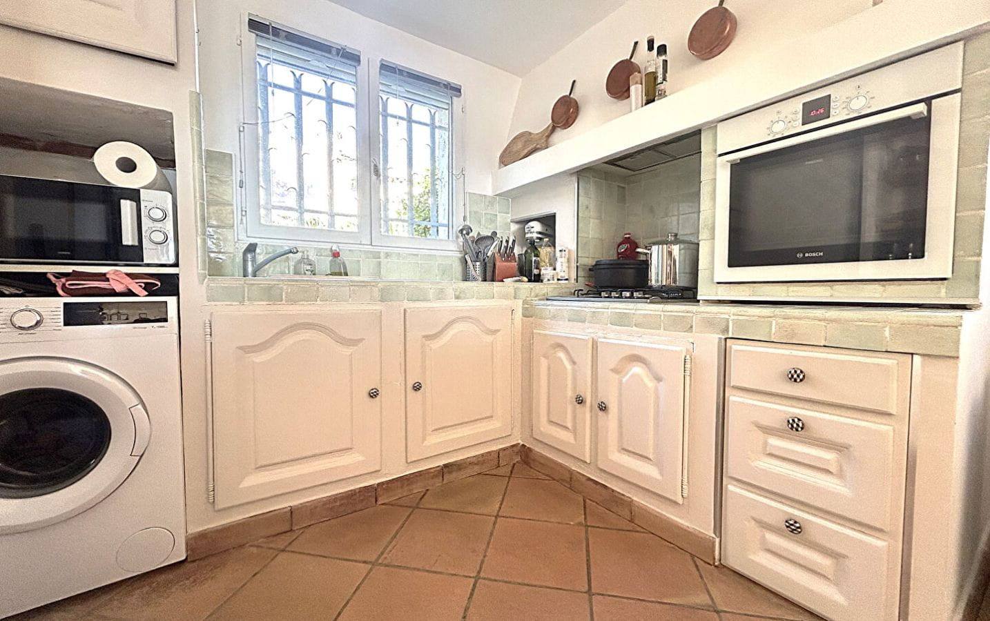 A VENDRE VILLA DE CHARME DE 160M² AVEC VUE MER 4 CHAMBRES AUX ISSAMBRES Image 12