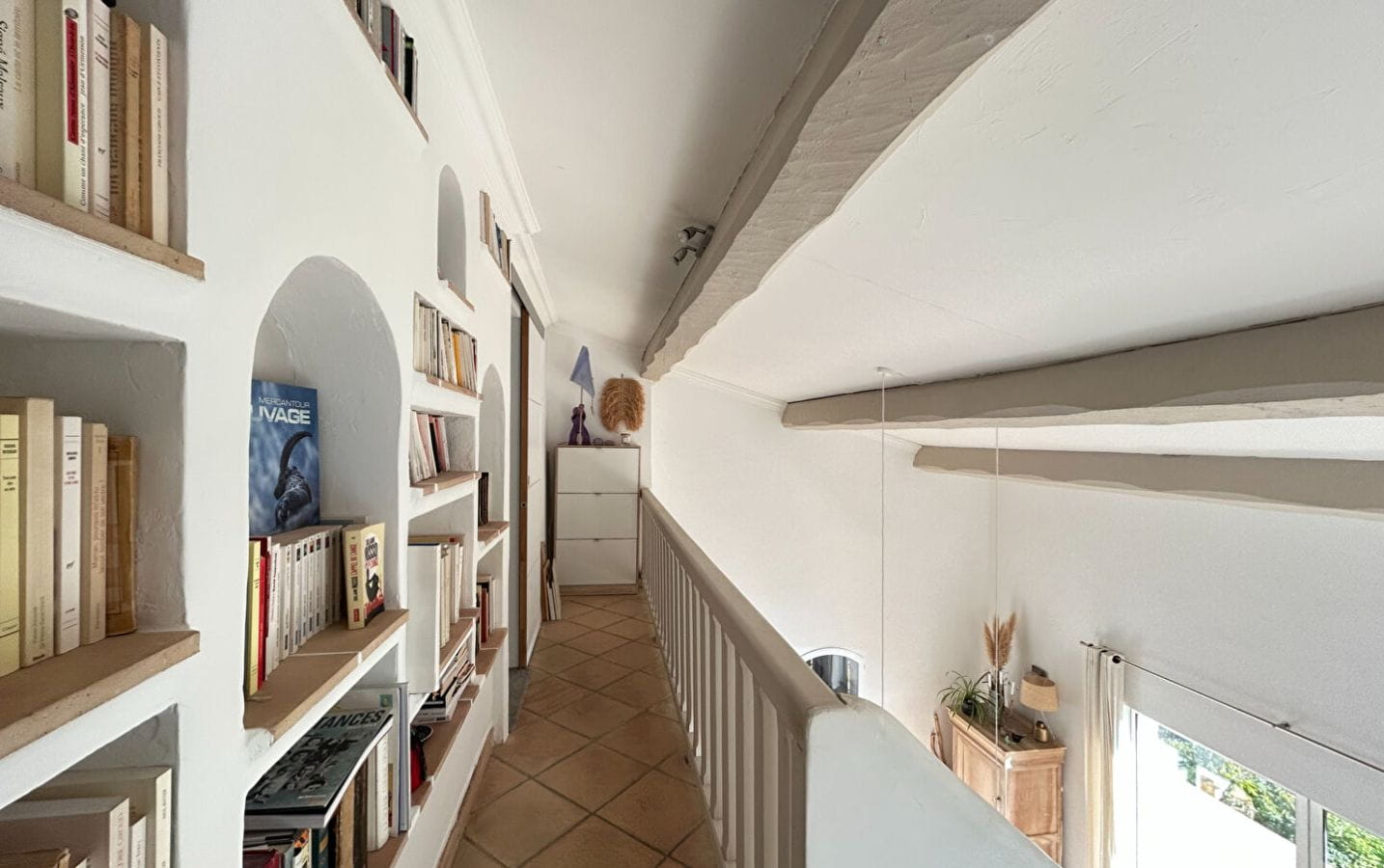 A VENDRE VILLA DE CHARME DE 160M² AVEC VUE MER 4 CHAMBRES AUX ISSAMBRES Image 9