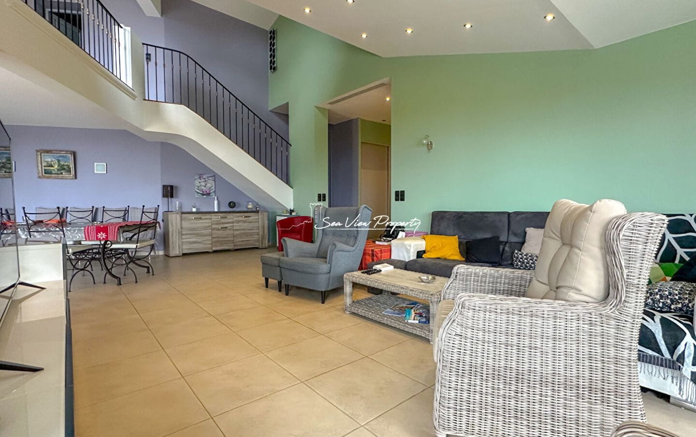 Villa a sainte maxime de 242m2 de type provencale vue sur le golfe de sainte tropez Image 2