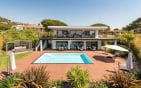 À VENDRE VILLA VUE MER AUX ISSAMBRES 6 PIÈCES CHAMBRES EN SUITE PISCINE GARAGE À PIED DES PLAGES Min 0