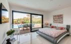 À VENDRE VILLA VUE MER AUX ISSAMBRES 6 PIÈCES CHAMBRES EN SUITE PISCINE GARAGE À PIED DES PLAGES Min 6