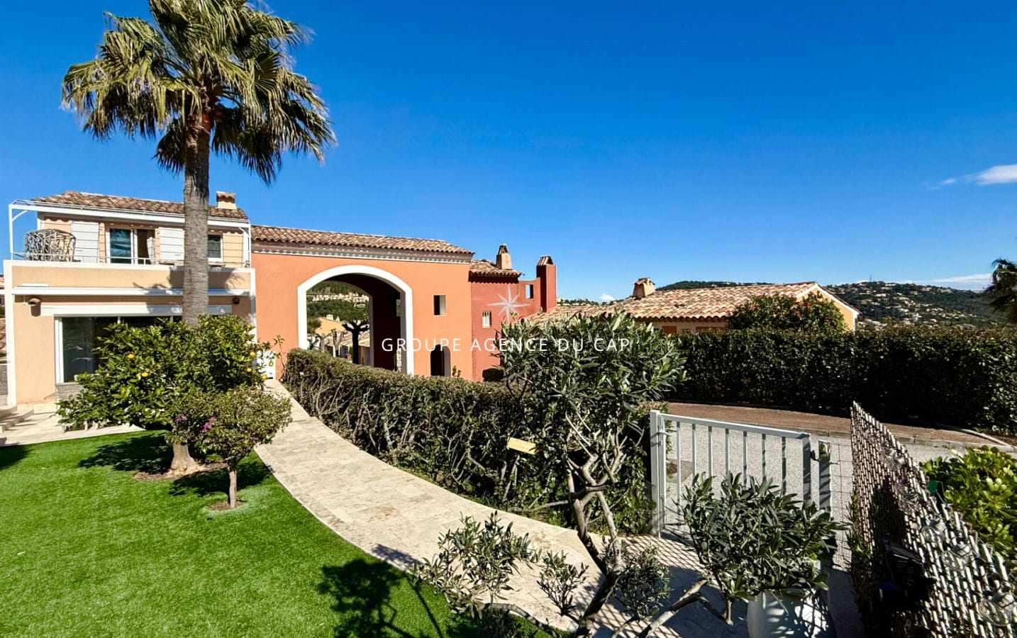 MAZET SEA VIEW IN SECURE RESIDENCE WITH POOL AND TENNIS COURT 2 BEDROOMS, IN LES ISSAMBRES Image 1