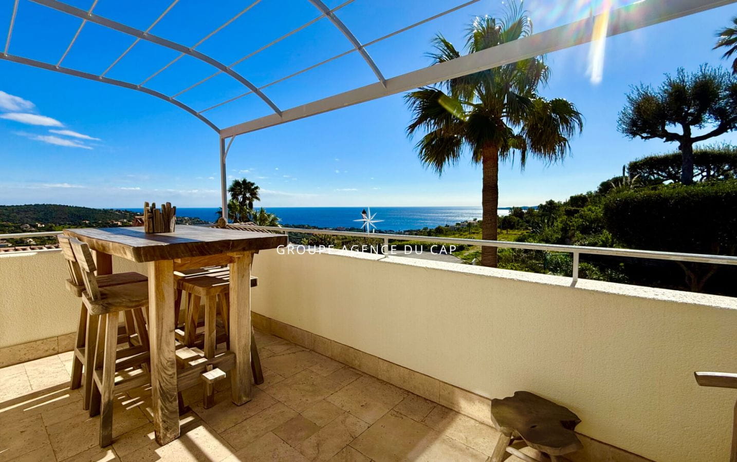 MAZET SEA VIEW IN SECURE RESIDENCE WITH POOL AND TENNIS COURT 2 BEDROOMS, IN LES ISSAMBRES Image 7