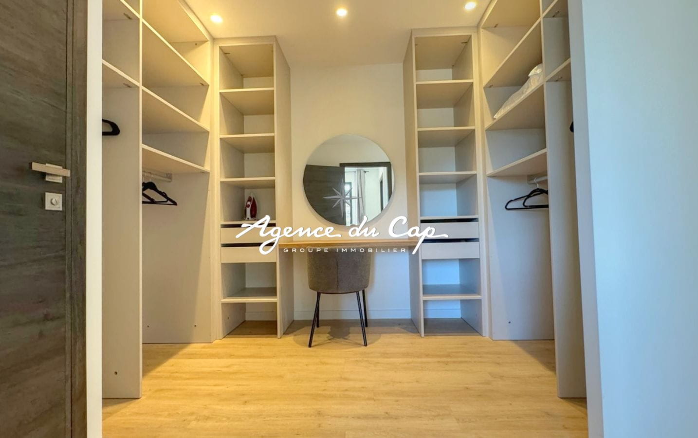 VILLA CONTEMPORAINE 7 PIECES DONT 5 CHAMBRES  AVEC PISCINE, A SAINTE MAXIME Image 10