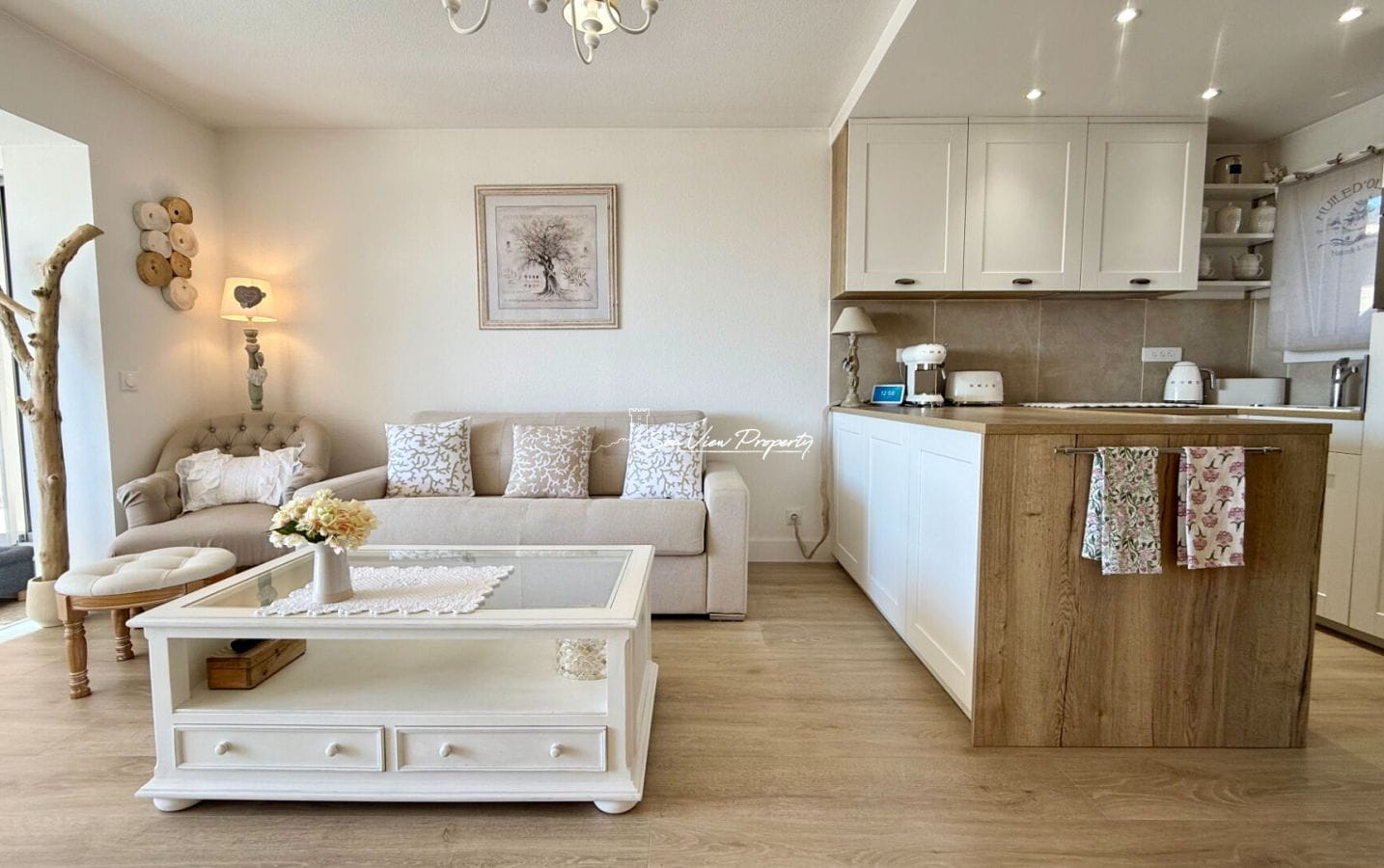 VILLA A VENDRE DANS UNE RESIDENCE SECURISEE AVEC PISCINE, AUX ISSAMBRES Image 5