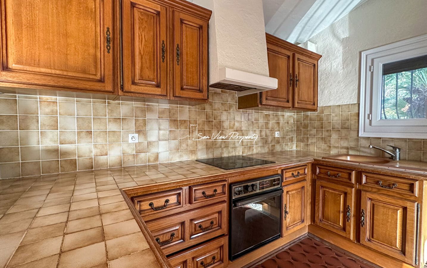 Villa de 106m2 divisée en 2 appartements avec aperçu mer, située aux Issambres Image 4