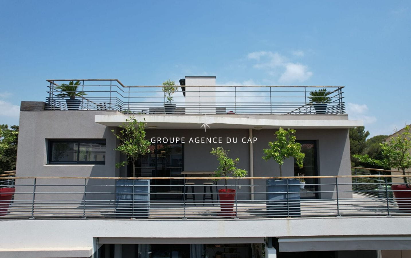 À VENDRE – APPARTEMENT ROOFTOP DE 115M²  AVEC 3 CHAMBRES À PIED DES PLAGES ET DES COMMERCES Image 14