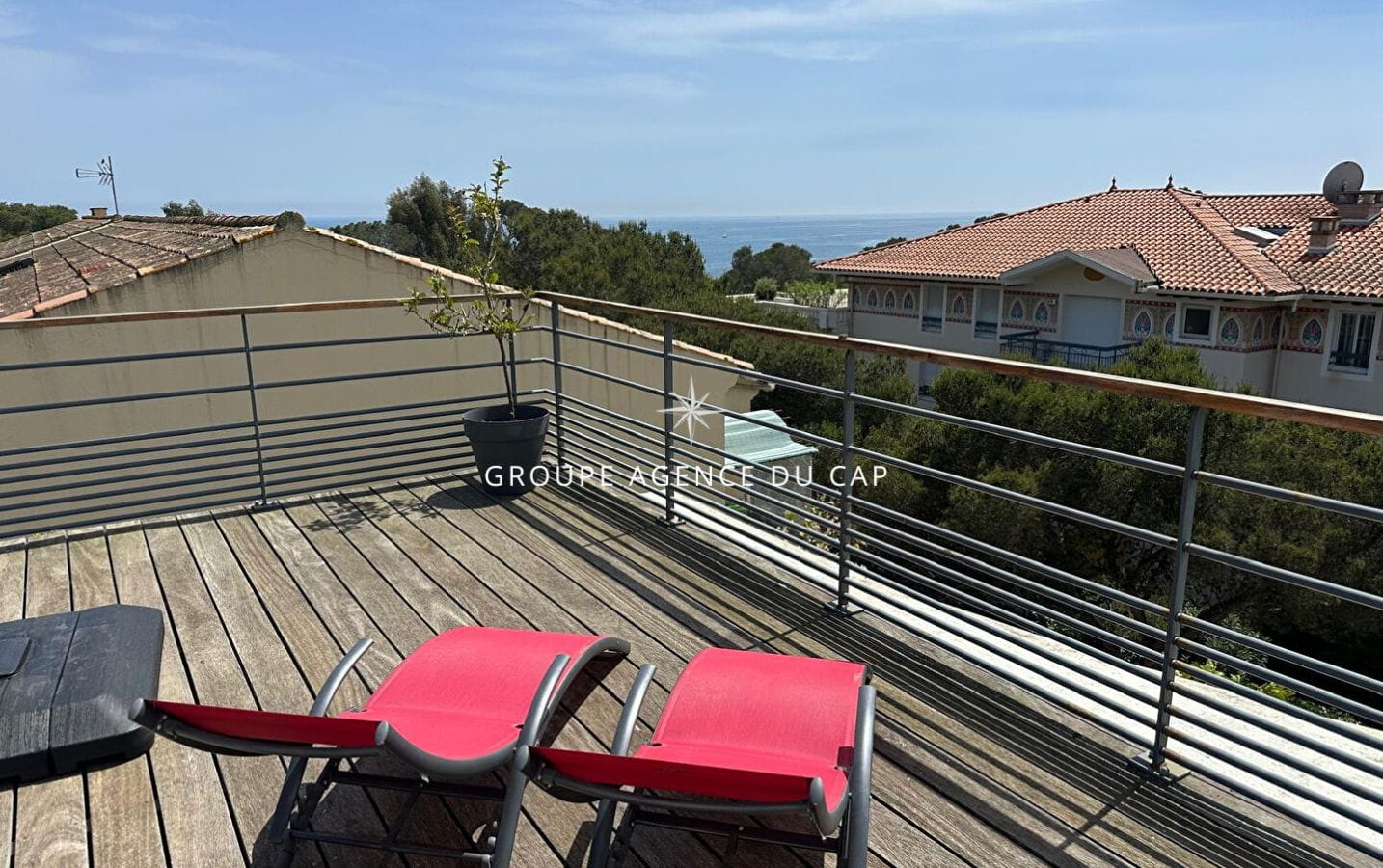 À VENDRE – APPARTEMENT ROOFTOP DE 115M²  AVEC 3 CHAMBRES À PIED DES PLAGES ET DES COMMERCES Image 6