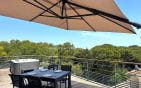 A VENDRE – APPARTEMENT ROOFTOP DE 115M²  AVEC 3 CHAMBRES A PIED DES PLAGES ET DES COMMERCES Min 3