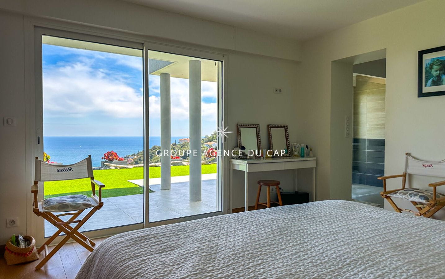 À VENDRE VILLA CONTEMPORAINE 5 CHAMBRES GARAGE DOUBLE PISCINE VUE MER LES ISSAMBRES Image 8