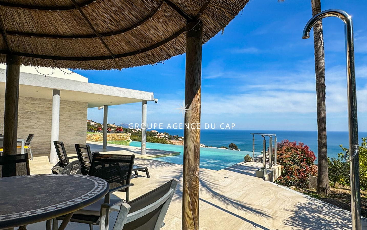 FOR SALE CONTEMPORARY VILLA 5 BEDROOMS DOUBLE GARAGE POOL SEA VIEW LES ISSAMBRES Image 11