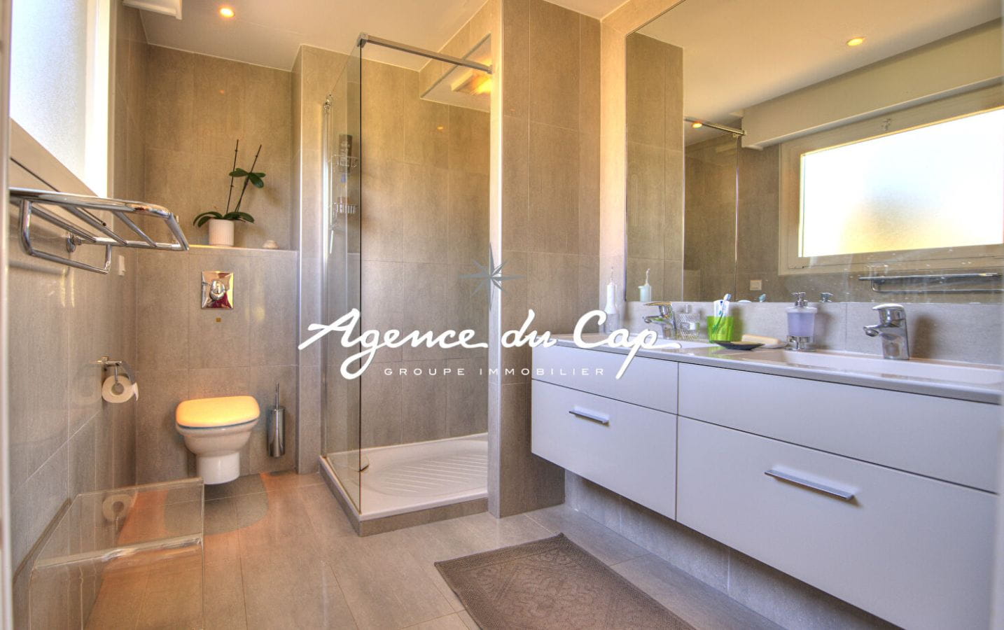 SAINT RAPHAEL APPARTEMENT  VUE MER Image 10