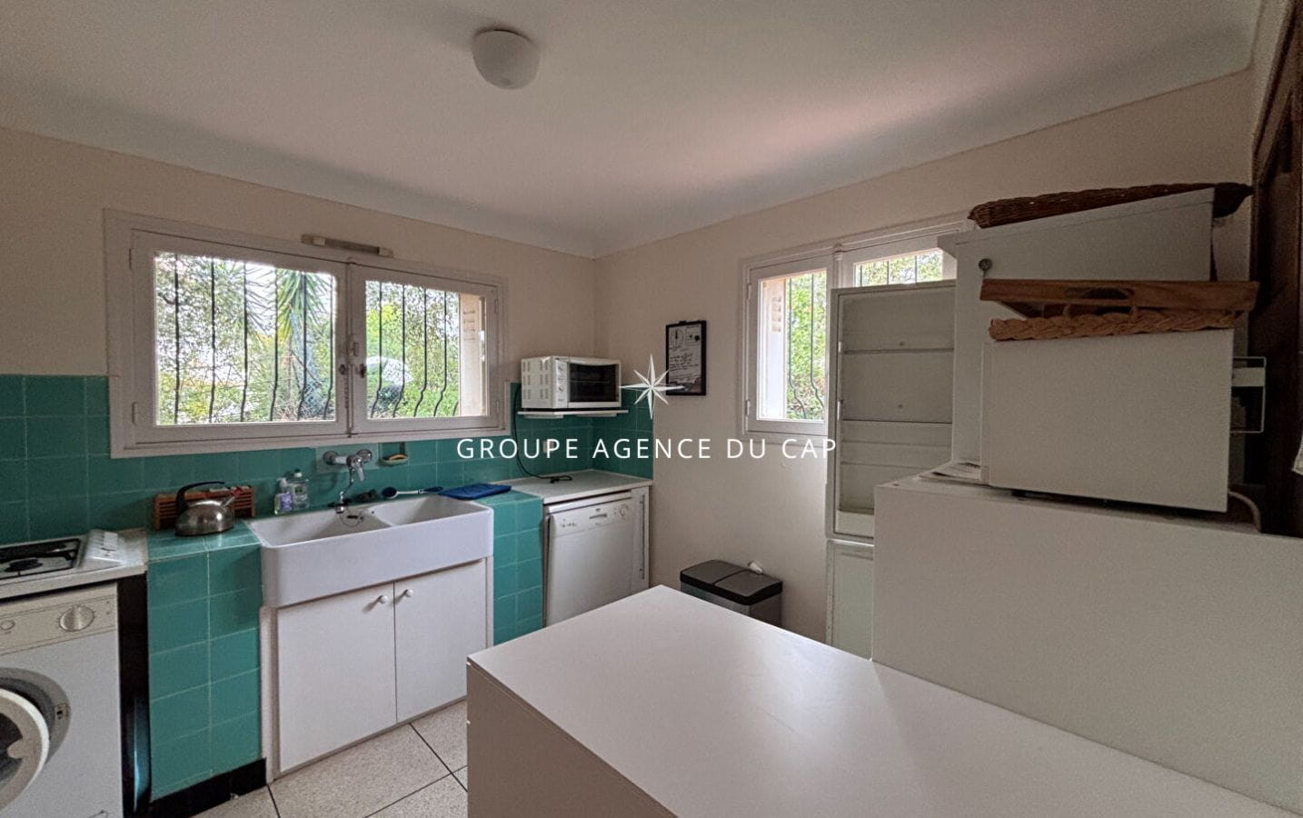 À VENDRE VILLA VUE MER PANORAMIQUE GOLFE ST TROPEZ GARAGE, AUX ISSAMBRES Image 7