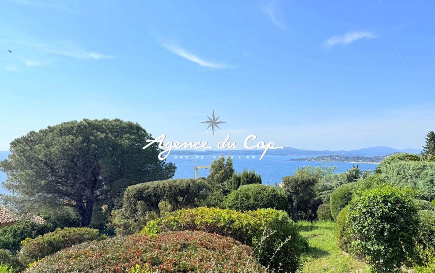 FOR SALE VILLA WITH PANORAMIC SEA VIEW OF THE GULF OF ST TROPEZ, GARAGE, LES ISSAMBRES Image 0