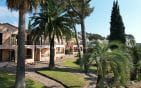 HOLIDAY PROPERTY WITH 20 SEASIDE ACCOMMODATIONS, TENNIS COURT AND POOL, IN LES ISSAMBRES Min 1