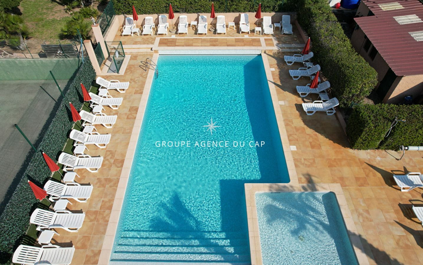 HOLIDAY PROPERTY WITH 20 SEASIDE ACCOMMODATIONS, TENNIS COURT AND POOL, IN LES ISSAMBRES Image 2
