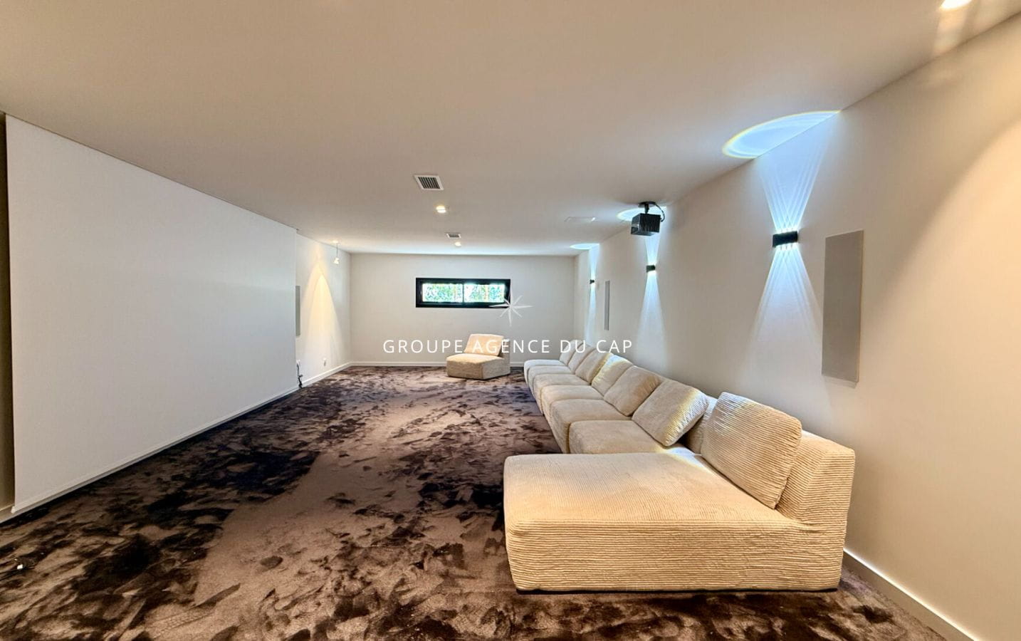 VILLLA VUE MER PANORAMIQUE 7 CHAMBRES PISCINE TRIPLE GARAGE, AUX ISSAMBRES Image 14