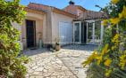 À VENDRE VILLA À RENOVER VUE MER 6 PIÈCES PISCINE GARAGE, AUX ISSAMBRES Min 4