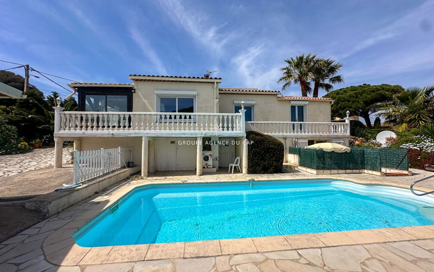 VILLA 120 M² AVEC PISCINE ET GARAGE PROCHE MER LES ISSAMBRES Image 1