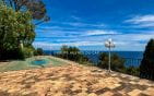 SOUS COMPROMIS -LES ISSAMBRES VILLA PROVENÇALE À RÉNOVER AVEC VUE MER PANORAMIQUE SUR LE GOLFE DE SAINT TROPEZ PISCINE GARAGE Min 10