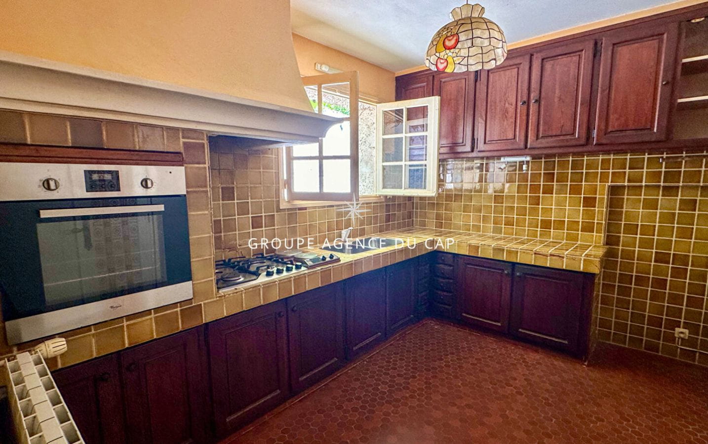 SOUS COMPROMIS -LES ISSAMBRES VILLA PROVENÇALE À RÉNOVER AVEC VUE MER PANORAMIQUE SUR LE GOLFE DE SAINT TROPEZ PISCINE GARAGE Image 9