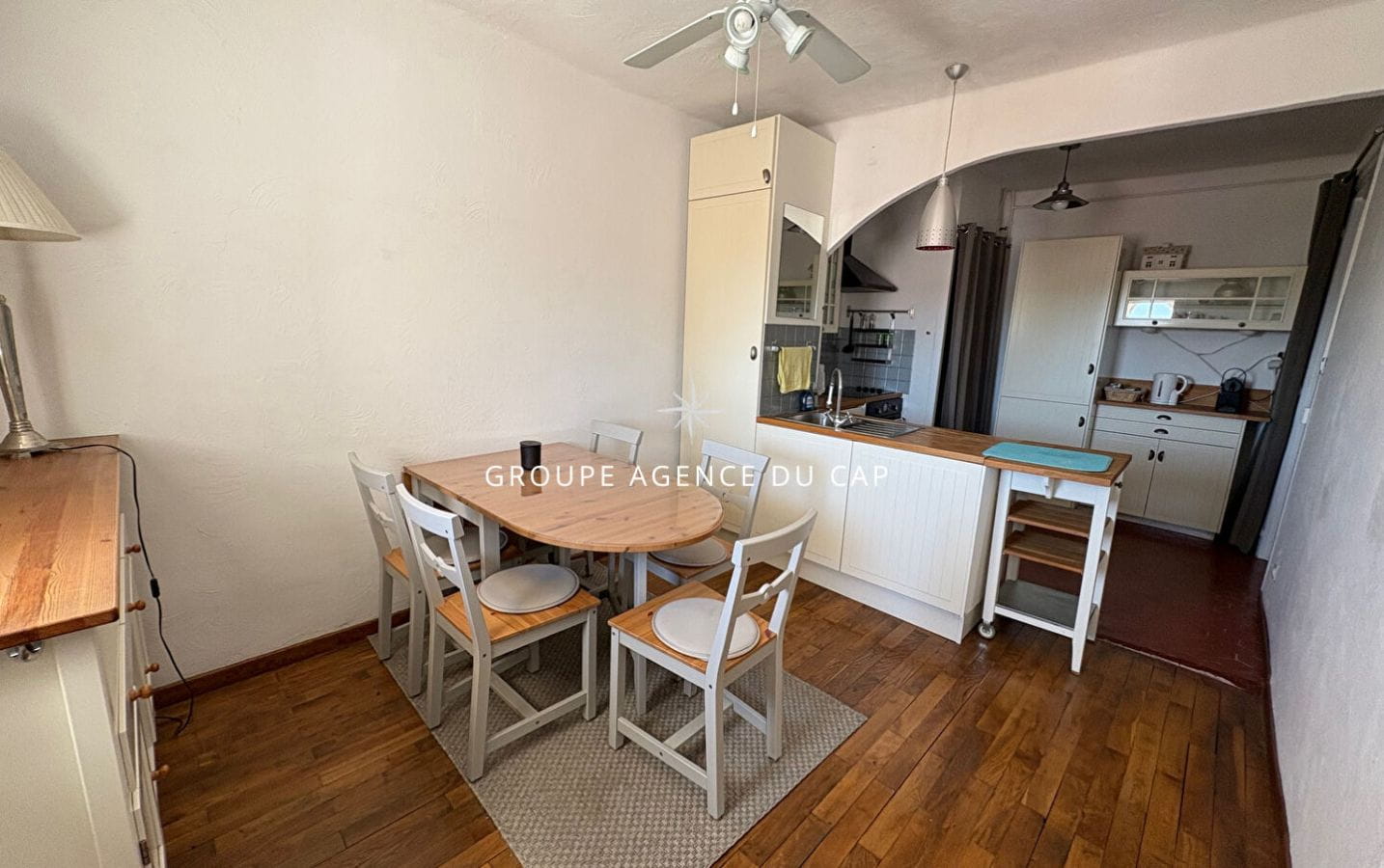 A vendre, à pieds de la plage,  appartement 2 pièces plein centre, 50 m des plages, Saint Raphael Image 3