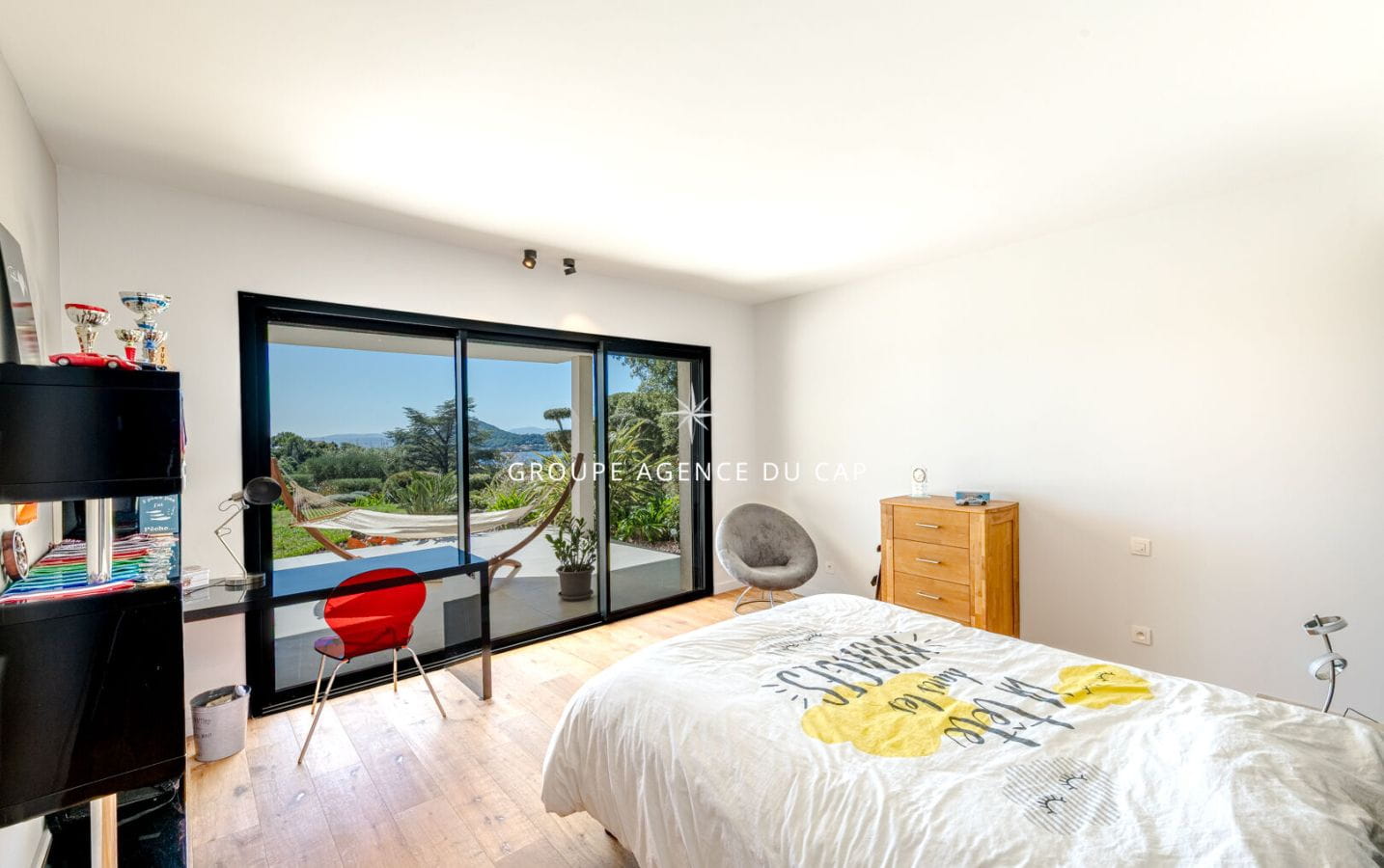 AGAY VUE MER TRES BELLE VILLA CONTEMPORAINE 7 PIECES  5 CHAMBRES PISCINE Image 12