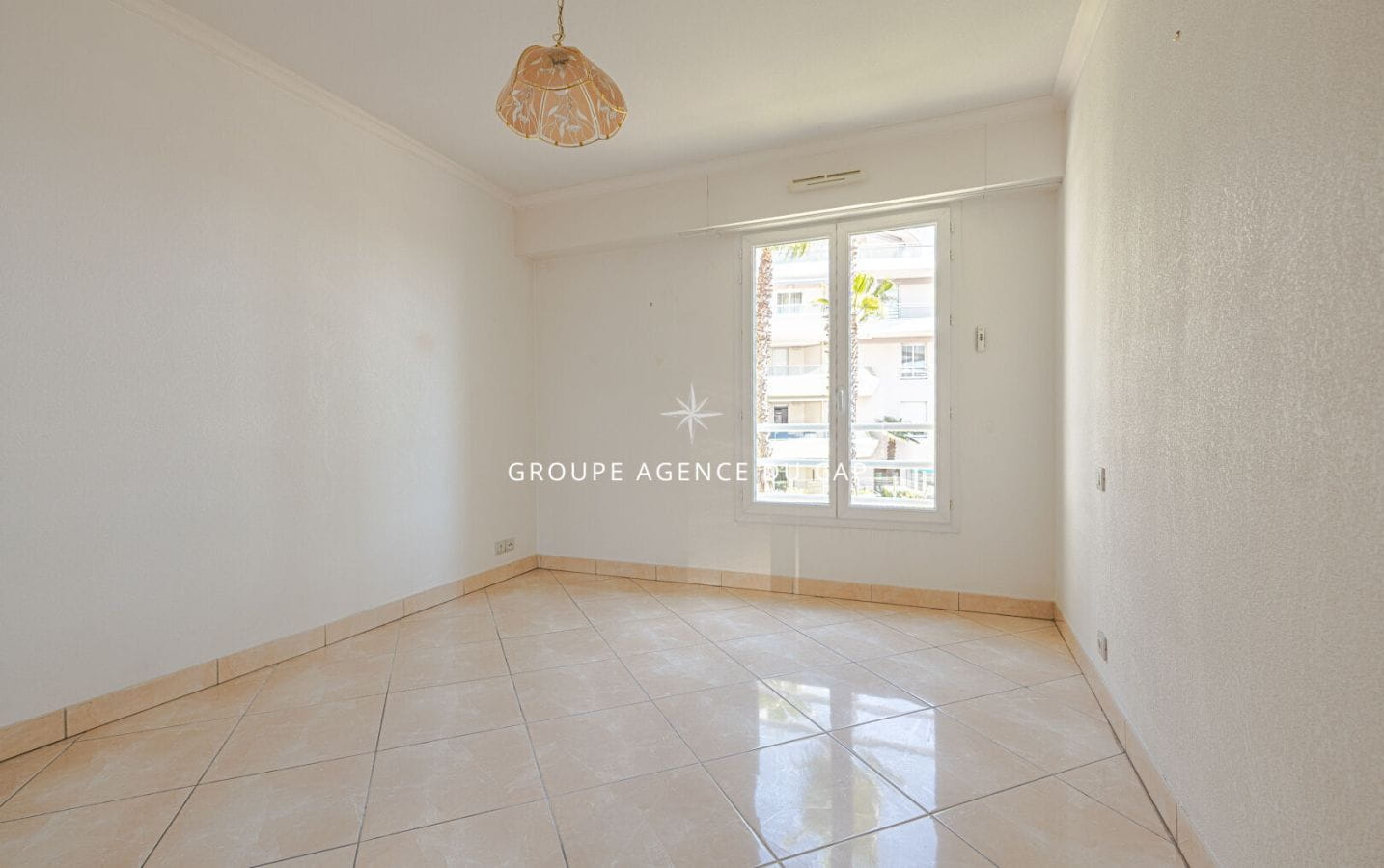 APPARTEMENT VUE MER FREJUS-PLAGES 3 PIECES Image 6