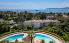 SUPERBE VUE MER APPARTEMENT D’EXCEPTION, 3 CHAMBRES, TERRASSE , PISCINE, A PIED DU PORT SANTA LUCIA SAINT RAPHAEL Min 1