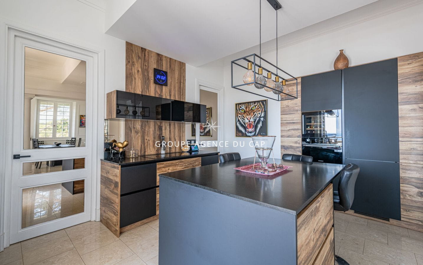 SUPERBE VUE MER APPARTEMENT D’EXCEPTION, 3 CHAMBRES, TERRASSE , PISCINE, A PIED DU PORT SANTA LUCIA SAINT RAPHAEL Image 10