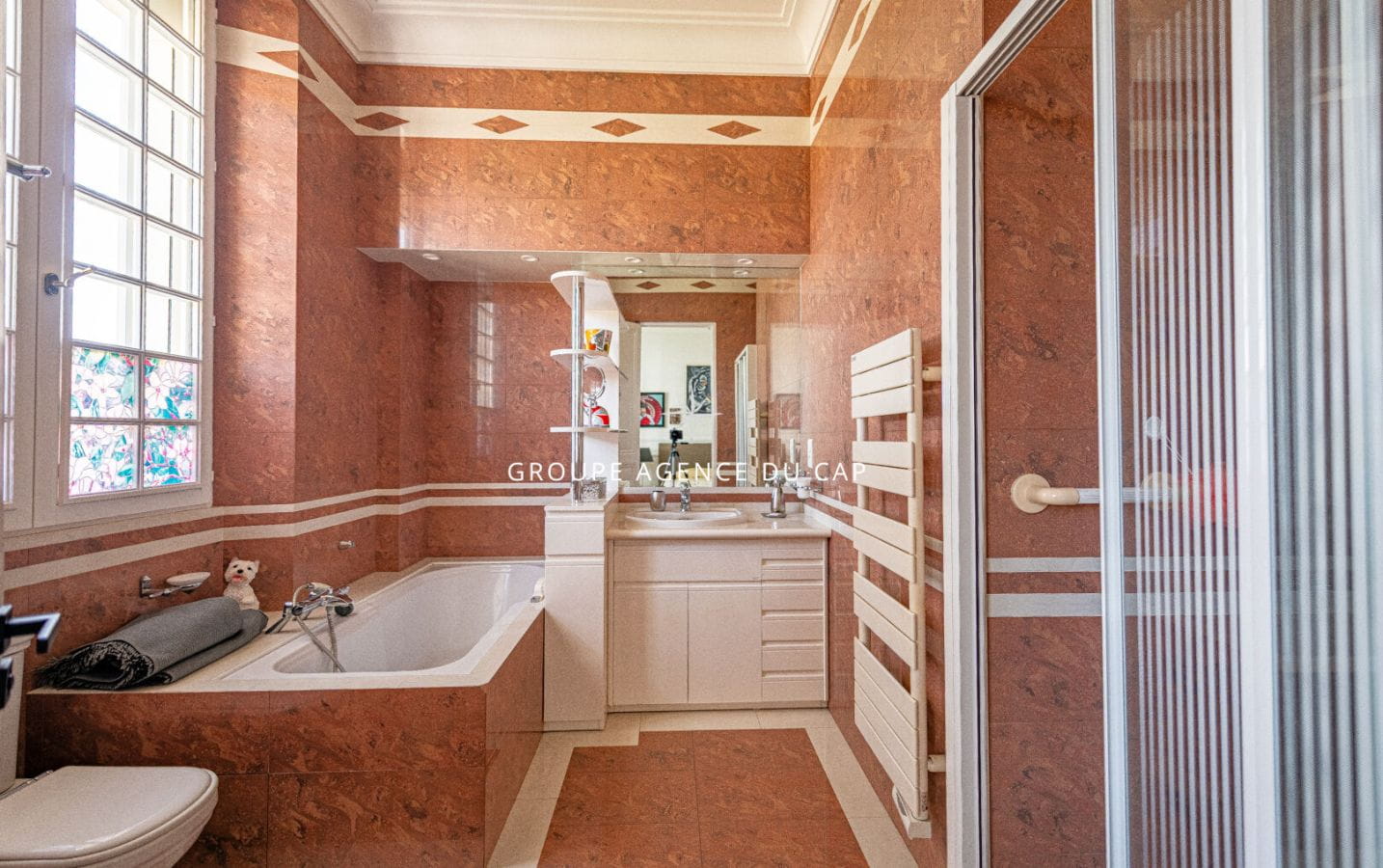 SUPERBE VUE MER APPARTEMENT D’EXCEPTION, 3 CHAMBRES, TERRASSE , PISCINE, A PIED DU PORT SANTA LUCIA SAINT RAPHAEL Image 11