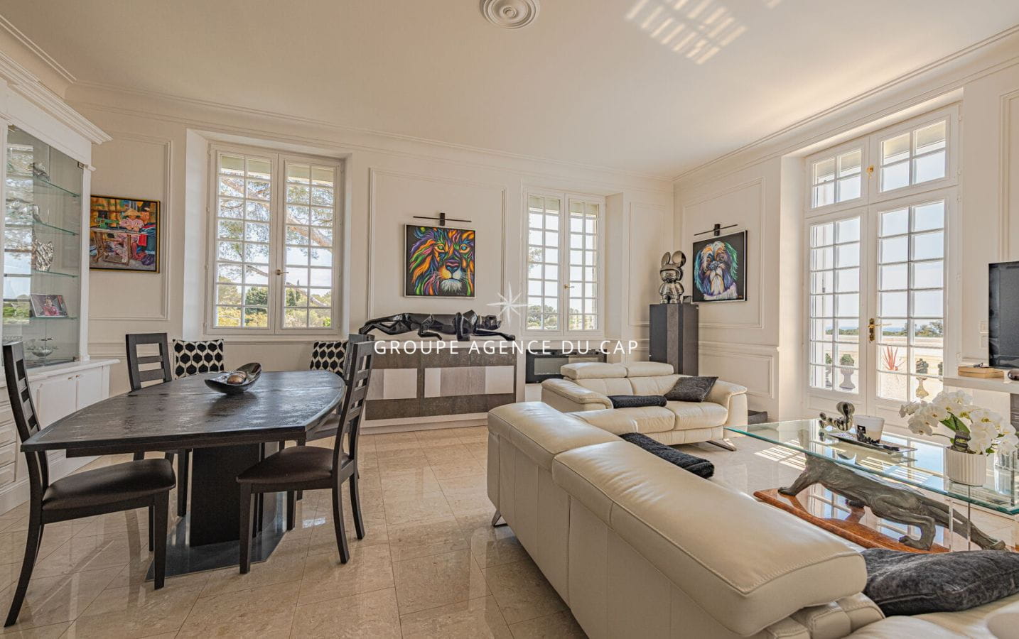 SUPERBE VUE MER APPARTEMENT D’EXCEPTION, 3 CHAMBRES, TERRASSE , PISCINE, A PIED DU PORT SANTA LUCIA SAINT RAPHAEL Image 12