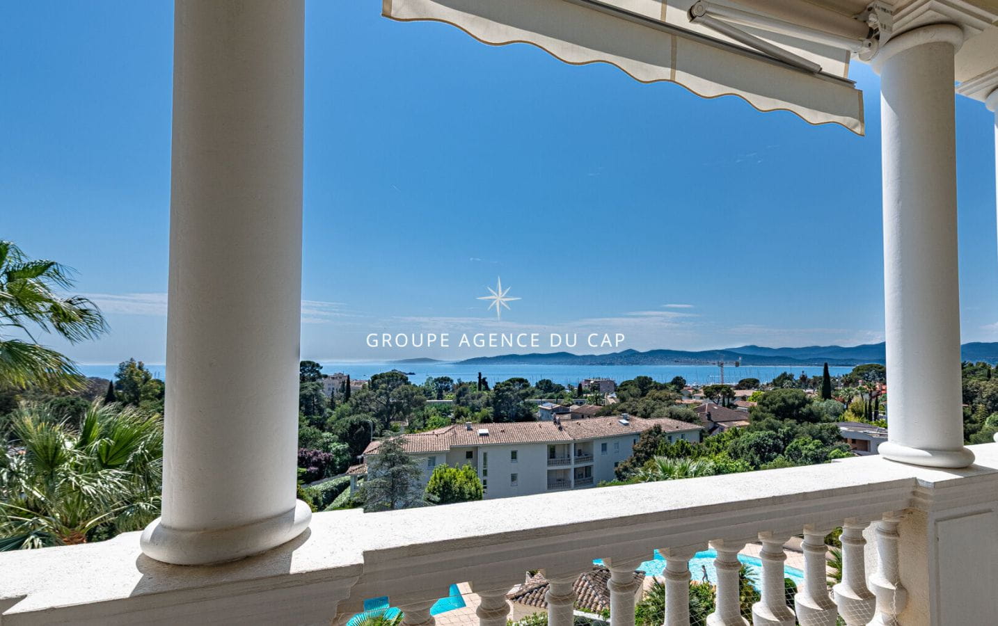 SUPERBE VUE MER APPARTEMENT D’EXCEPTION, 3 CHAMBRES, TERRASSE , PISCINE, A PIED DU PORT SANTA LUCIA SAINT RAPHAEL Image 7