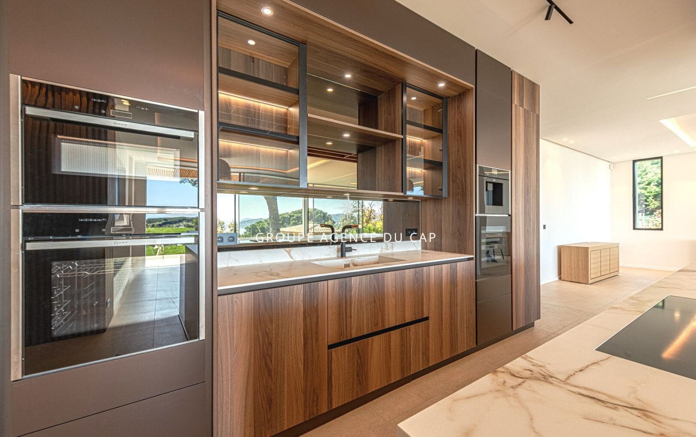 Exceptional contemporary villa? Panoramic sea view? Sainte-Maxime Image 5